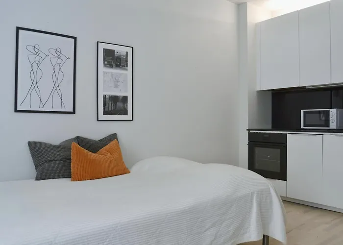 Modern And Bright Studio With Top Location